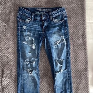 American Eagle ripped jeans💗